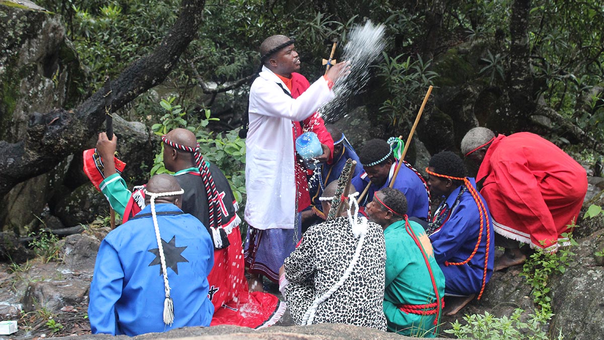 No bloodshed - Bishop Mkhatjwa warns 